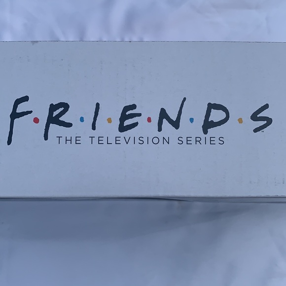 New FRIENDS CENTRAL PERK GLASSWARE (SET SET OF 4) - Picture 8 of 8